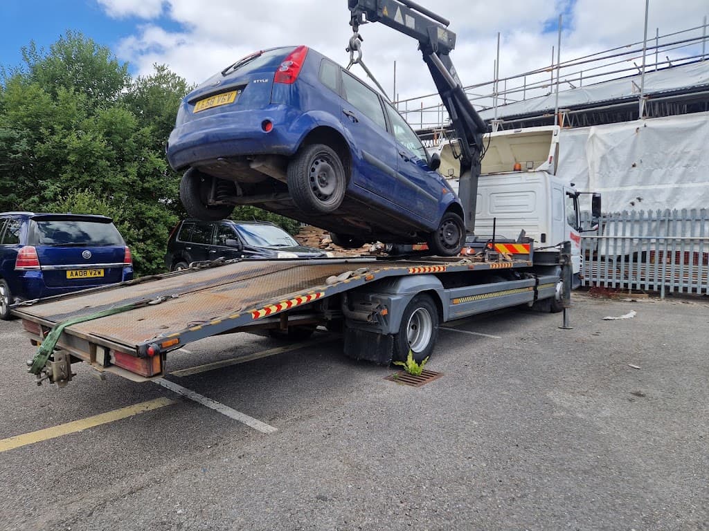 Simmons Recovery and tyres Plymouth, Car recovery Van recovery