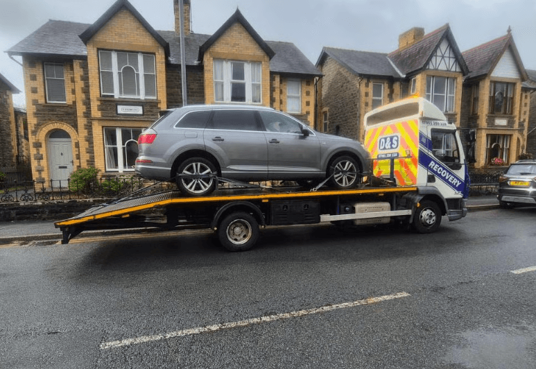 D&S Breakdown Recovery Bristol