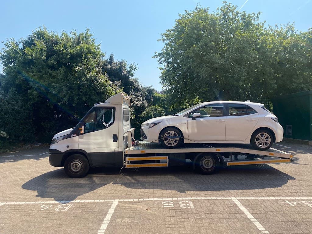 Car Recovery Manchester and Breakdown Service Ltd