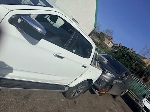 Emergency Breakdown Car/Vehicle Towing Service — Customer photo