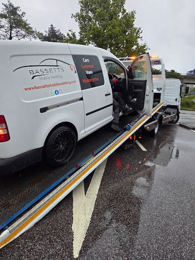 24/7 Rapid Car Recovery (SW) β Customer photo