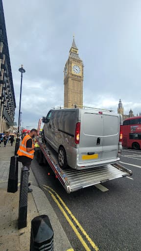 Emergency Breakdown Car/Vehicle Towing Service — Customer photo